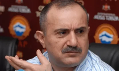 Հայաստանում ասում են` էս ինչի՞ է եկել էստեղ, ղարաբաղցիք էլ դե, գիտեք, սահամանափակում են. Սամվել Բաբայան