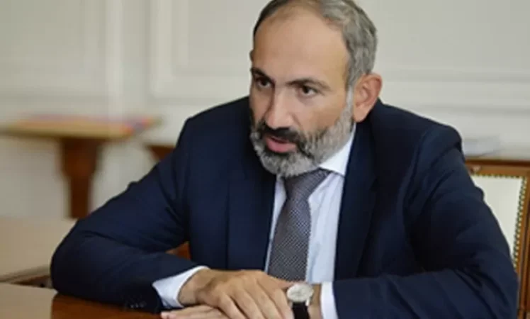 Փաշինյանը վանաձորցիներին տեղեկացնում է 200 թափուր աշխատատեղի մասին