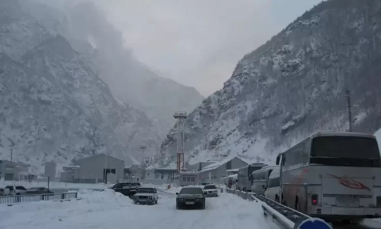 Փակ և դժվարանցանելի ճանապարհներ, մերկասառույց