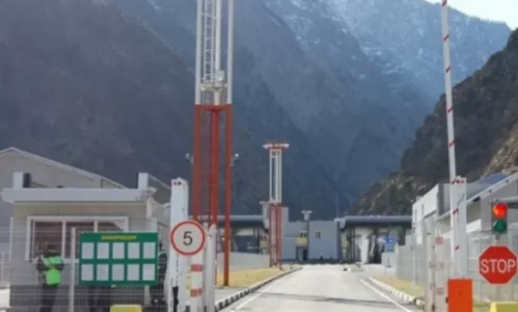 Ստեփանծմինդա-Լարս ավտոճանապարհը բաց է բոլոր տեսակի ավտոմեքենաների համար