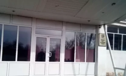 Դպրոցի տնօրենն ամուսնուն հրամանագրել է որպես էլեկտրիկ-փականագործ, պահակ և հնոցապան. յուրացվել է մոտ 4 մլն դրամ