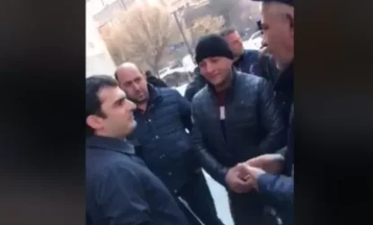 ՏԵՍԱՆՅՈՒԹ․ Ավտոներկրողները կառավարության շենքի մոտ շնորհակալություն են հայտնում նախարարին