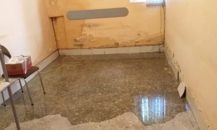 Video: 'The Knife Has Reached the Bone' – Sewage Water Floods Office