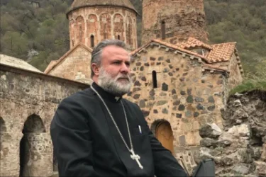 Դադիվանքի նախկին վանահայրն իր աջակցությունն է հայտնել Վեհափառին