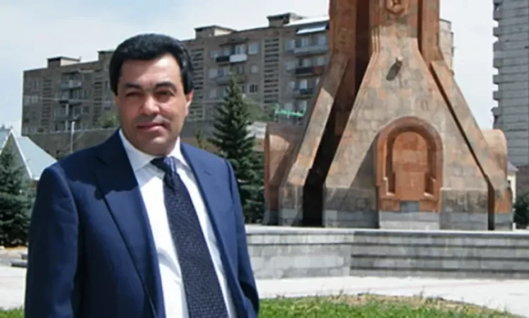 Արամ Դանիելյանը գիշերն ազատ է արձակվել. Ժողովուրդ