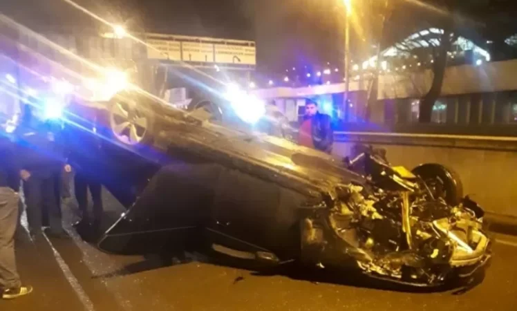VIDEO. PHOTOS. Major Accident Occurs on Kiev Bridge Moments Ago