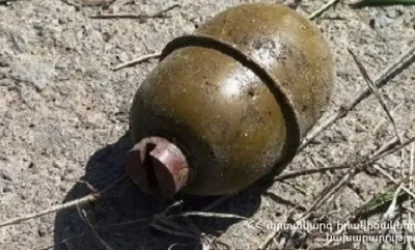 Մեծամոր-Մայիսյան ավտոճանապարհի 2-րդ կմ-ի մոտակայքում նռնակ է հայտնաբերվել