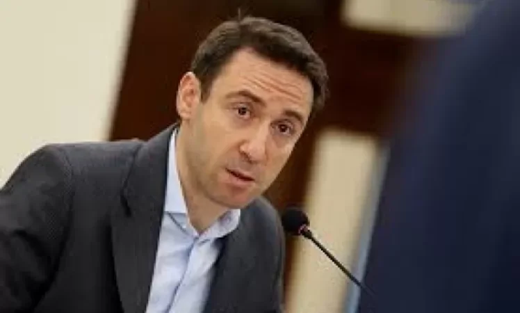 Հայկ Մարությանի «ազիզյանական» ճաշակը. Հրապարակ