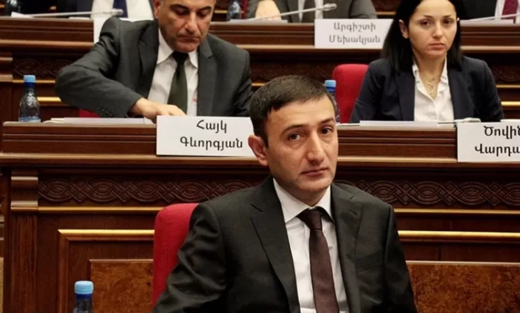 Արսեն Թորոսյանը իր գործը իդեալական է անում, որպես առողջապահության նախարար. Բաբկեն Թունյան