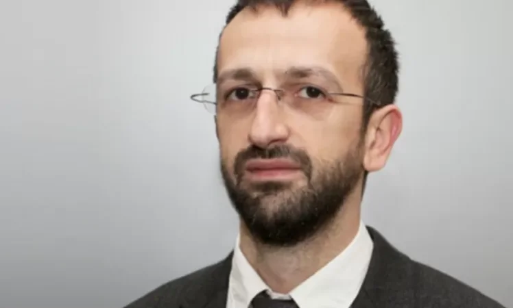 Central Bank Explains 6000% Increase in Pawnshop State Fees