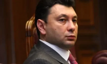 Գրեթե անհնար բան եմ պահանջում, բայց պարտավոր եք լրջանալ․ Շարմազանովը՝ իշխանություններին