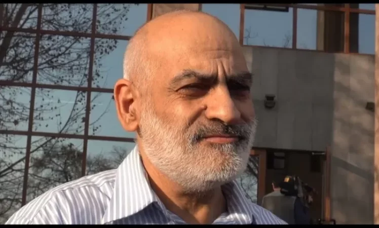 «Արյունոտ 10-ամյակ, հոկտեմբերի 27-ից մարտի 1». ակտիվիստը՝ դատարանի մոտ