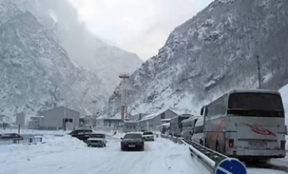 Լարսը փակ է բոլոր տեսակի մեքենաների համար