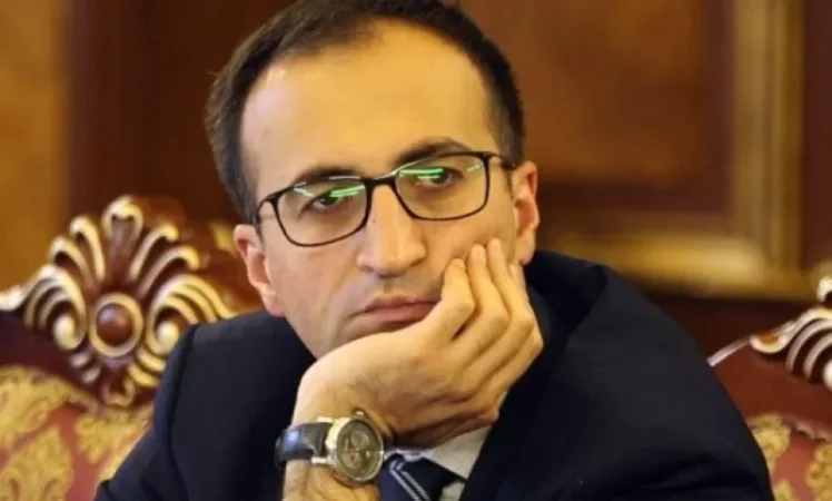 Մեր խմբակցության որոշ պատգամավորներ դրական փոփոխություններ չեն ուզում մեր երկրի առողջապահական համակարգում. Թորոսյան