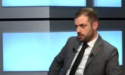 Պապոյանը նմանակո՞ւմ է Փաշինյանին. «Փոքրիկ Նիկոլը». Հրապարակ