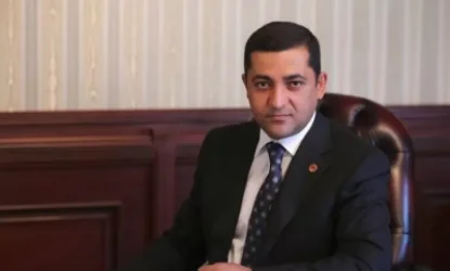 Գո՛րծ արեք, արա․ Դավթաշենի նախկին թաղապետը մեղադրում է քաղաքային իշխանություններին