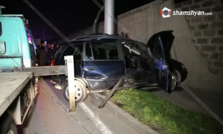 Խոշոր ավտովթար Երևանում. Երկու տուժածներից մեկի վիճակը բժիշկները գնահատել են ծայրահեղ ծանր