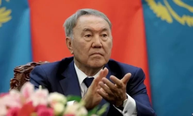 Նազարբաևը ձիու քայլ արեց, Հայաստանում էլ չգիտես ինչու հրճվում են․ Ատոմ Մարգարյան