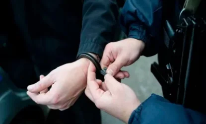 Ավտոկայանի սեփականատիրոջ մեքենան այրելու մեջ կասկածվող անձին բերման են ենթարկել