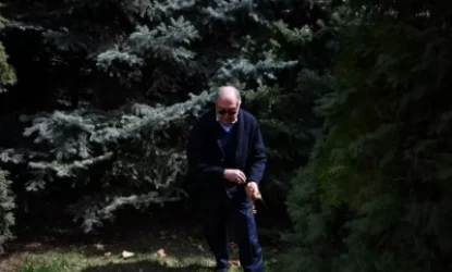 ԼՈՒՍԱՆԿԱՐՆԵՐ. Նախագահ Արմեն Սարգսյանը շաբաթօրյակին մասնակցել է թոռնիկների հետ