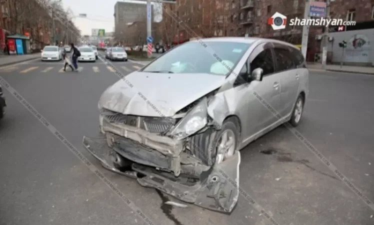Car Accident in Front of Arabkir Police Station: Injured
