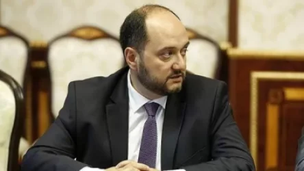 «Ժողովուրդ».  Քաղաքական այր ու տիրումայրերը մեկ-մեկ ներկայանում են. Արայիկ Հարությունյանից դժգոհությունը մեծանում է