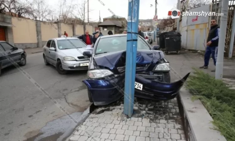 Opel-ների բախման հետևանքով 3 մարդ տեղափոխվել է հիվանդանոց