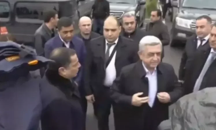 ՏԵՍԱՆՅՈՒԹ. Հիվանդ մարդկանց հետ գործ չունեմ. Սերժ Սարգսյան