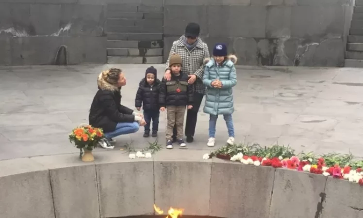 Արմեն Սարգսյանի թոռները Ծիծեռնակաբերդում են