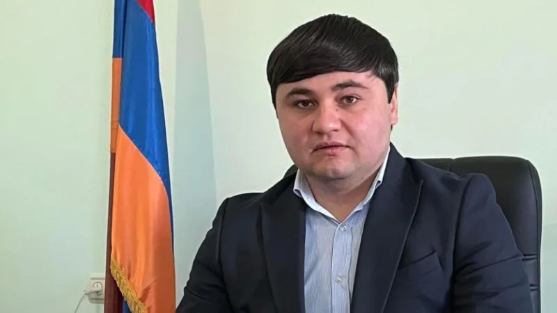 Լարվածության նոր փուլ՝ Մերձավանում. տեղի բնակիչները փորձել են արգելել Մհեր Ախտոյանի եղբոր երեխաների մուտքը դպրոց. Արմլուր