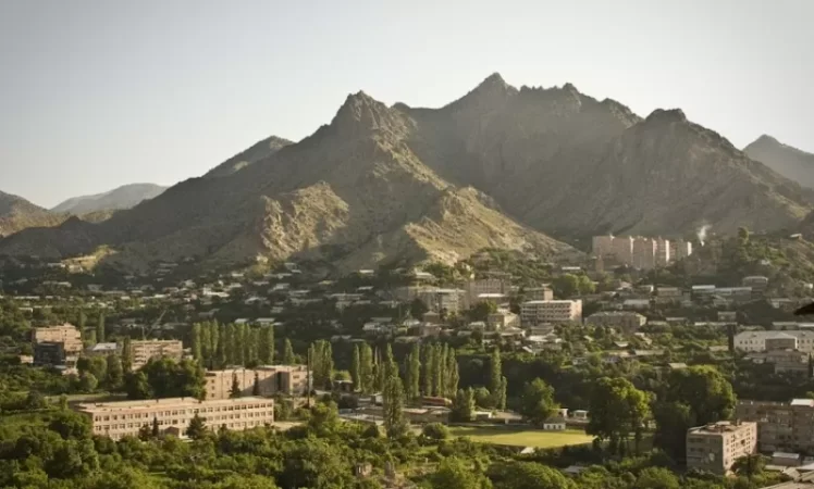 Մեղրու նախկին քաղաքապետին և տեղակալին մեղադրանք է առաջադրվել