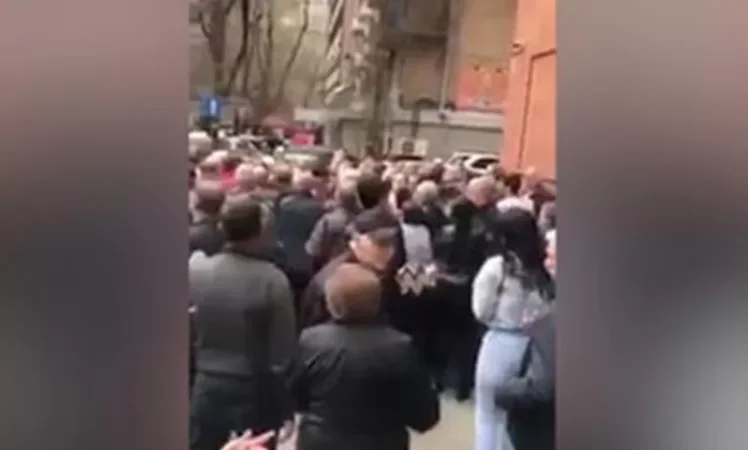 Ծեծկռտուք՝ խուլերի միավորման ներկա ու նախկին ղեկավարների համակիրների մասնակցությամբ