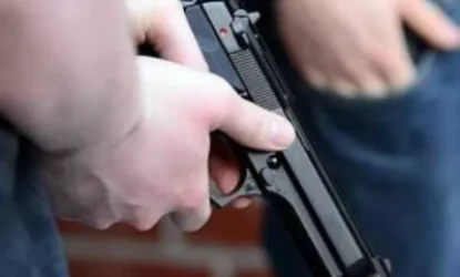 Կրակոցներ՝ Նոր Նորքում. մեքենայով հարվածել են քաղաքացու տան դարպասին