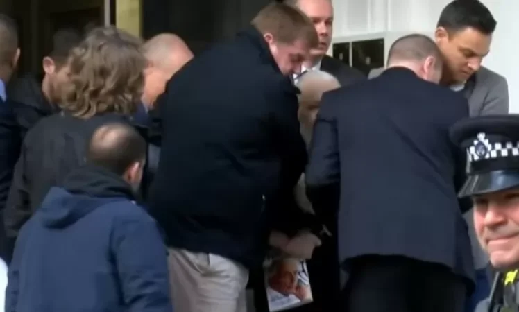 ՏԵՍԱՆՅՈՒԹ․ Ձերբակալվել է WikiLeaks-ի հիմնադիր Ջուլիան Ասանժը