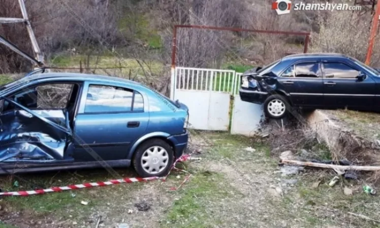 Խոշոր վթար Սյունիքի մարզում. 2 մեքենաները դուրս են եկել երթևեկելի գոտուց