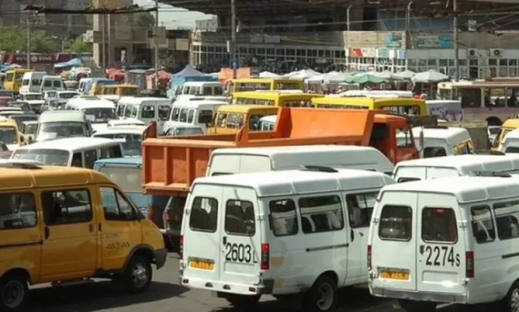 We Can No Longer Serve Routes for 100 Drams Fare: Drivers' Protest