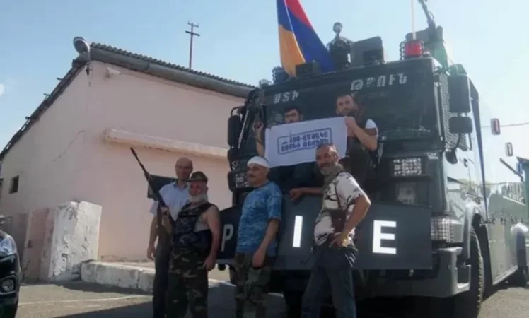 Միահամուռ ուժերով կապիկություն եք անում. Սպանված ոստիկանի այրին՝ «Սասնա ծռերին»