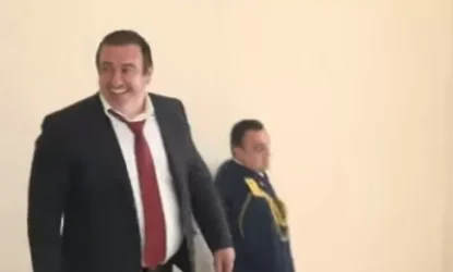 ՏԵՍԱՆՅՈՒԹ. Գագիկ Ծառուկյանը հեռացավ կառավարության շենքից