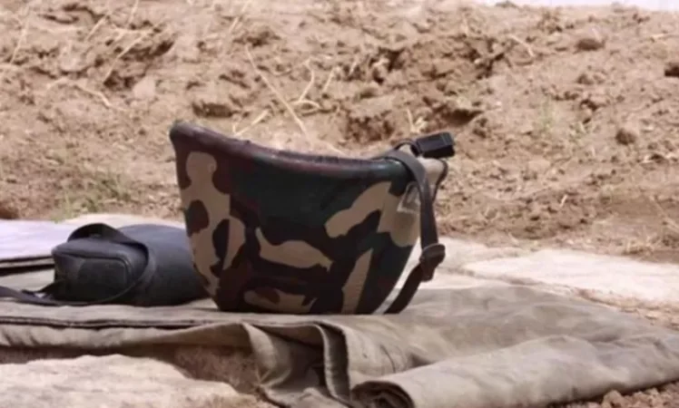 We have heard that there is a note with the investigators: the village head on the soldier who committed suicide