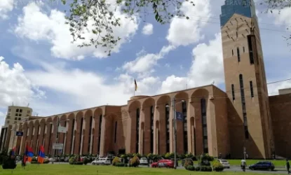 Երևանում կտեղադրվեն Համբարձում Սայադյանի, Պերճ Զեյթունցյանի, Կարապետ Մելիք-Օհանջանյանի և Հրաչյա Թամրազյանի հուշատախտակները