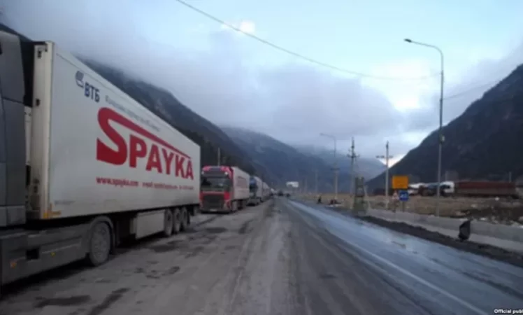 Վերին Լարս տանող Գուդաուրի-Կոբի ճանապարհը փակ է