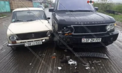 Տավուշի մարզում բախվել են Range Rover-ն ու ՎԱԶ-21013-ը. վիրավոր կա