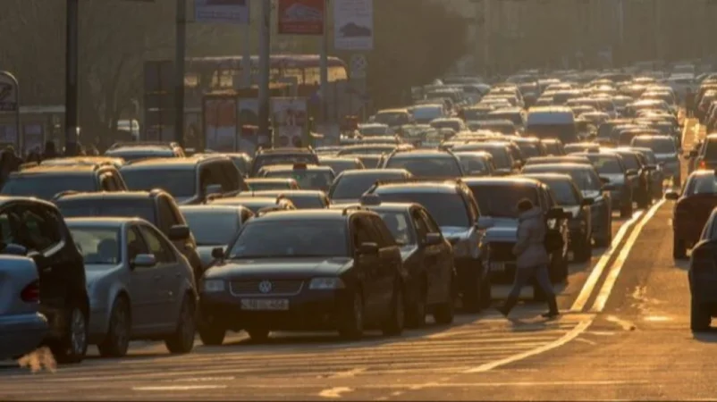 Երևանի մի քանի փողոցում կարգելվի մեքենաների կանգառը