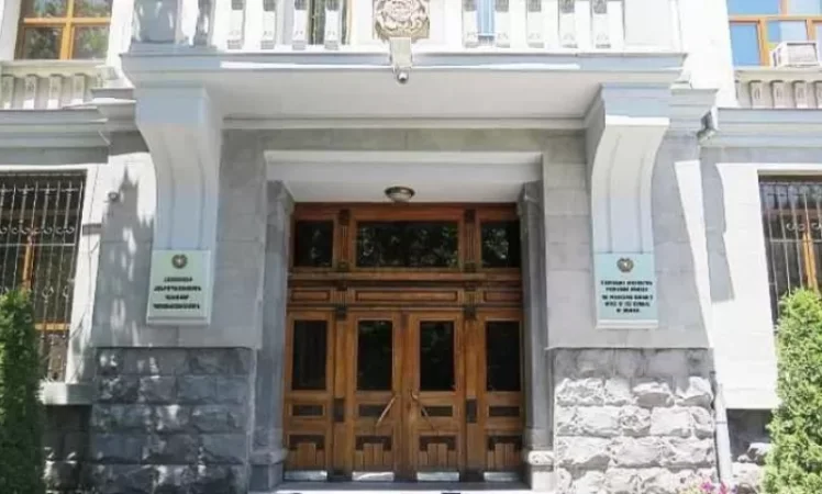 Չարաշահումներ Վանաձորի և «Սուրբ Գրիգոր Լուսավորիչ» բժշկական կենտրոններում