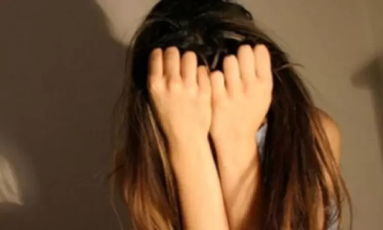 Թիվ 8 երթուղու ավտոբուսի սրահում անառակաբարո գործողություններ է կատարել 13-ամյա աղջնակի նկատմամբ