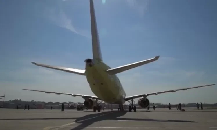 Video of the Russian MS-21-300 Aircraft Prototype Flight