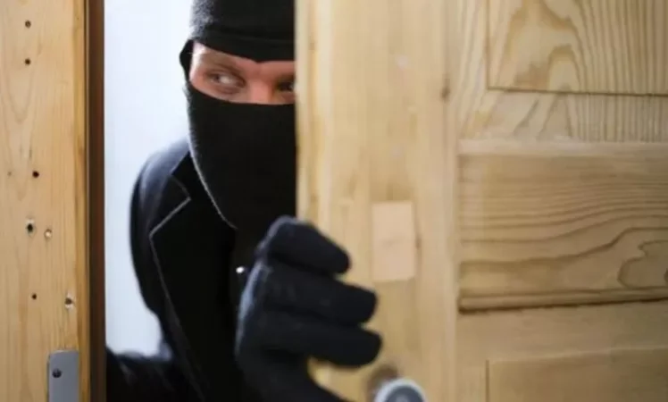 15 մլն-ի գողություն է կատարվել Հաշվեքննիչ պալատի գլխավոր մասնագետի տանից