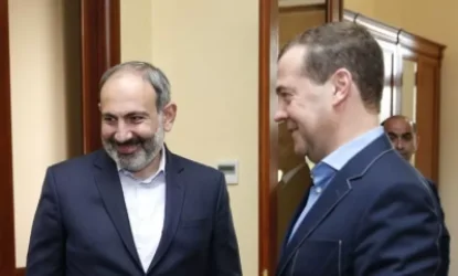 Փաշինյանն ու Մեդվեդևը պարել են երևանյան ակումբներից մեկում