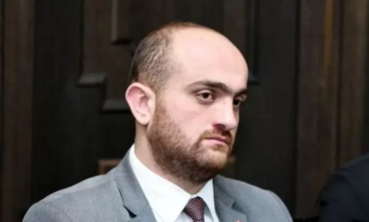 Արագածոտնի մարզպետը հերքում է ծեծկռտուքի մասնակից լինելը