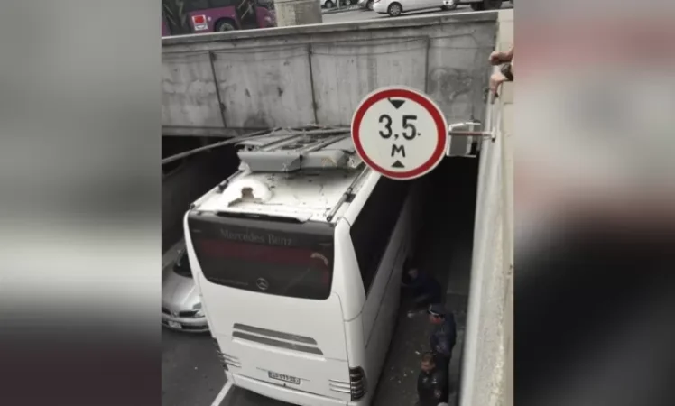 Accident Involving Bus on Khandjian Street in Yerevan